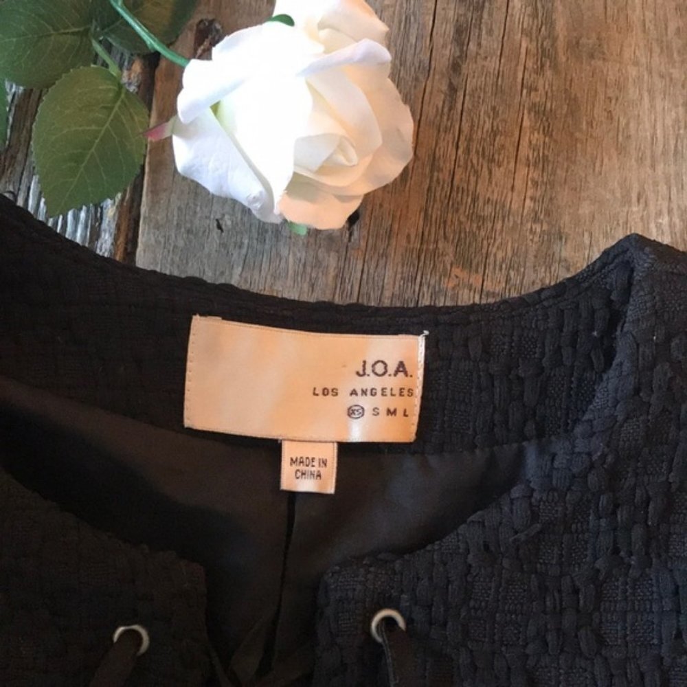 J.O.A. Los Angeles Tweed Lace-Front LBD Size XS - Picture 8 of 8